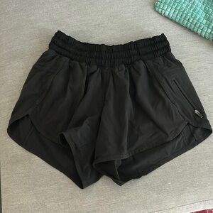 LULU LEMON shorts size 4